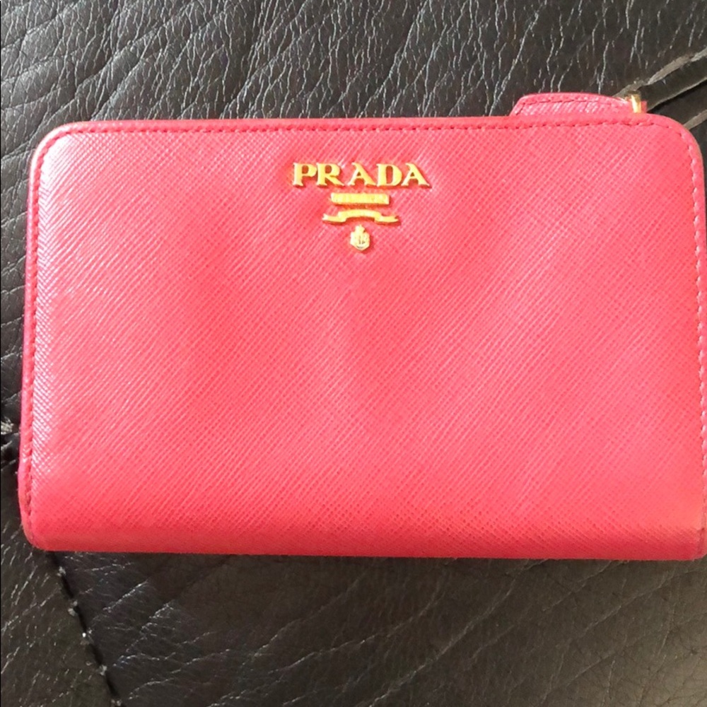 Prada Pink Wallet - Medium Saffiano